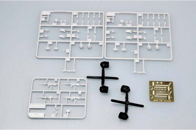 1:35 Trumpeter 00418 Modern U.S. Army in Iraq 2005 - Figures - Tru00418 4 - TRU00418