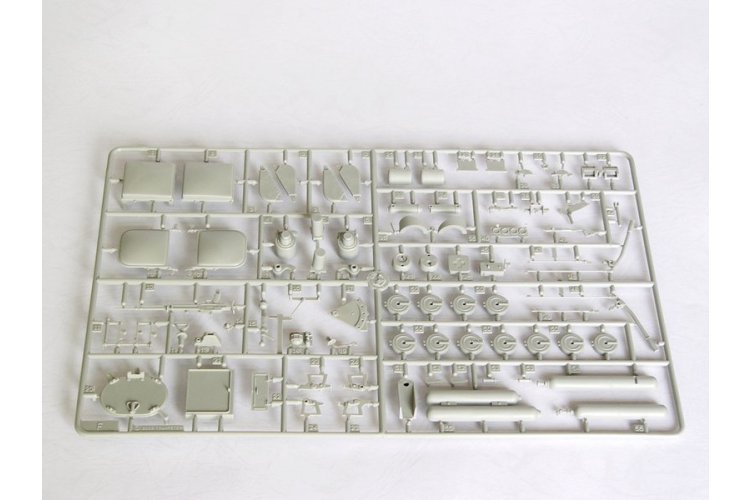 1:16 Trumpeter 00902 T-34/85 Model 1944 Factory No.183 WWII &ndash; Soviet Medium Tank - Tru00902 9 - TRU00902