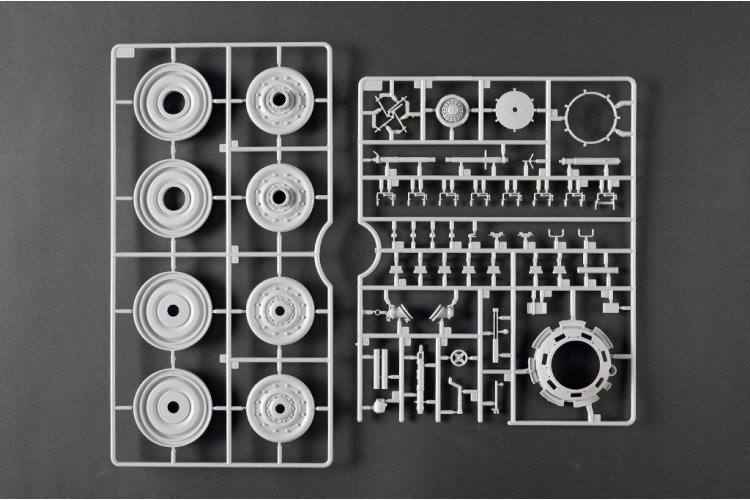 1:16 Trumpeter 00949 Panzerkampfwagen VI Tiger II WWII - Henschel-toren met 105mm Kanon - Duitse Zware Tank - Tru00949 24 - TRU00949