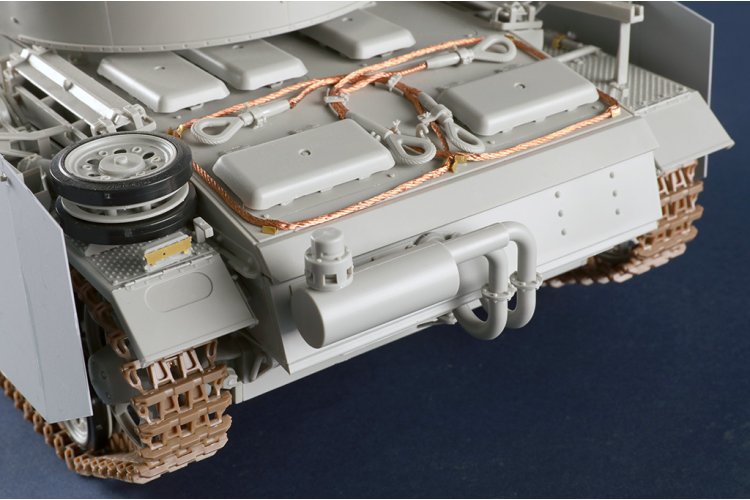 1:16 Trumpeter 00956 Pz.Kpfw. III Ausf. N WWII - Duitse Tank - Tru00956 12 - TRU00956