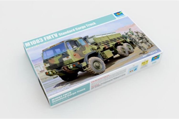1:35 Trumpeter 01007 M1083 FMTV Standard Cargo Truck - Amerikaanse Militaire Vrachtwagen - Tru01007 2 - TRU01007