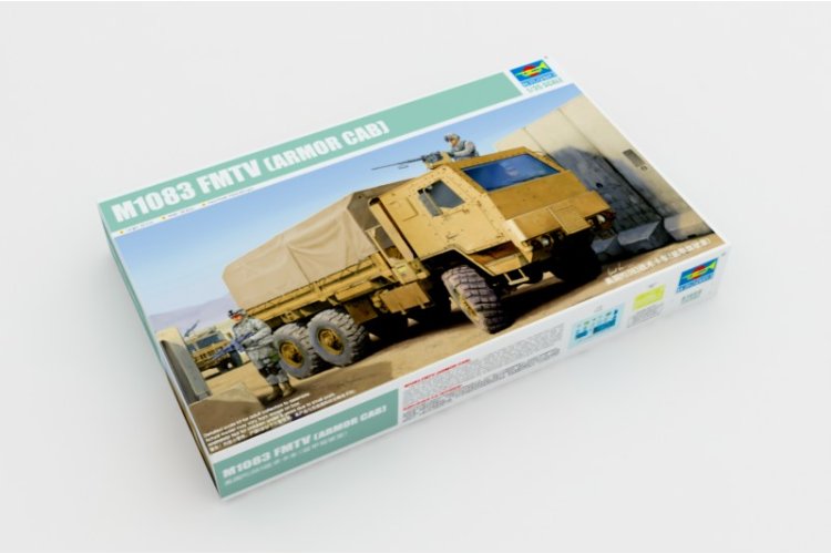 1:35 Trumpeter 01008 M1083 FMTV Armor Cab - Amerikaanse Militaire Vrachtwagen - Tru01008 2 - TRU01008