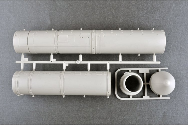 1:35 Trumpeter 01082 15U175 TEL van RS-12M1 Topol-M ICBM-complex - Russische Mobiele Raketlanceerder - Tru01082 20 - TRU01082