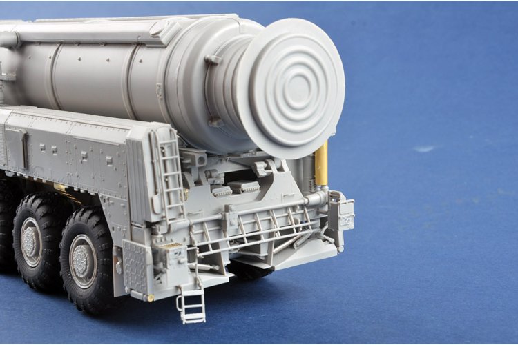 1:35 Trumpeter 01082 15U175 TEL van RS-12M1 Topol-M ICBM-complex - Russische Mobiele Raketlanceerder - Tru01082 40 - TRU01082