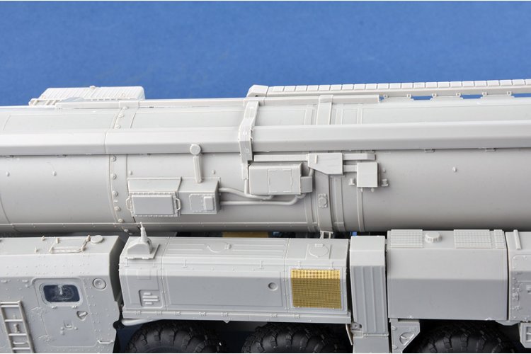 1:35 Trumpeter 01082 15U175 TEL van RS-12M1 Topol-M ICBM-complex - Russische Mobiele Raketlanceerder - Tru01082 43 - TRU01082