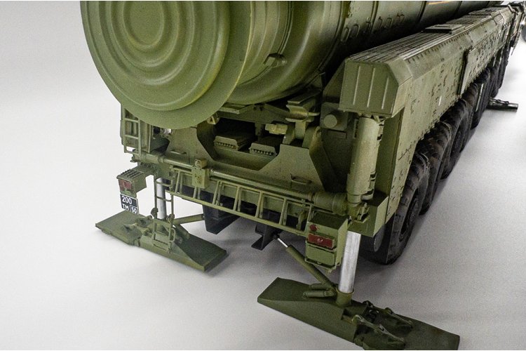 1:35 Trumpeter 01082 15U175 TEL van RS-12M1 Topol-M ICBM-complex - Russische Mobiele Raketlanceerder - Tru01082 54 - TRU01082