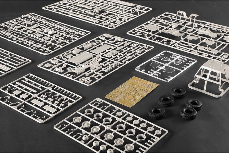 1:35 Trumpeter 01097 M1078A1P2 LMTV - Amerikaanse Militaire Truck - Tru01097 25 - TRU01097