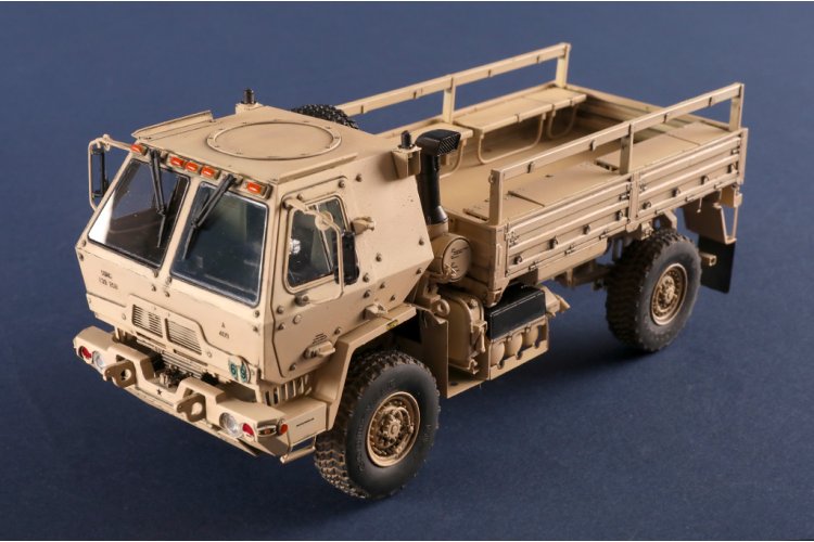 1:35 Trumpeter 01097 M1078A1P2 LMTV - Amerikaanse Militaire Truck - Tru01097 32 - TRU01097