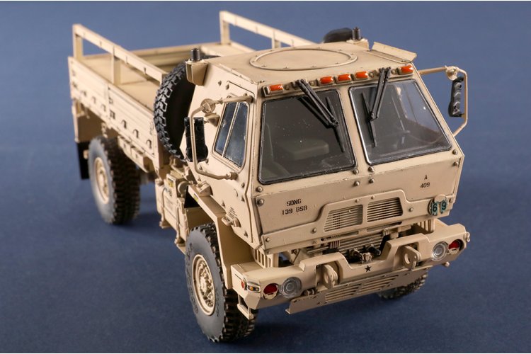 1:35 Trumpeter 01097 M1078A1P2 LMTV - Amerikaanse Militaire Truck - Tru01097 34 - TRU01097