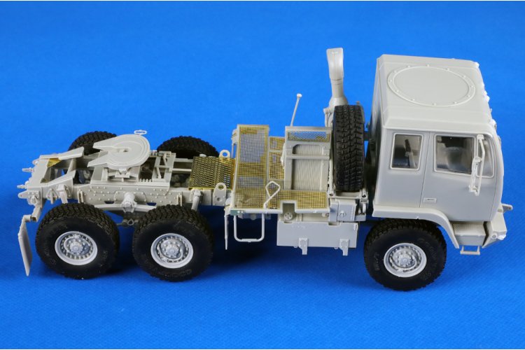 1:35 Trumpeter 01098 M1088 FMTV Tractor met AN/TPY-2 X-Band Radar - Amerikaans Militair Voertuig - Tru01098 23 - TRU01098