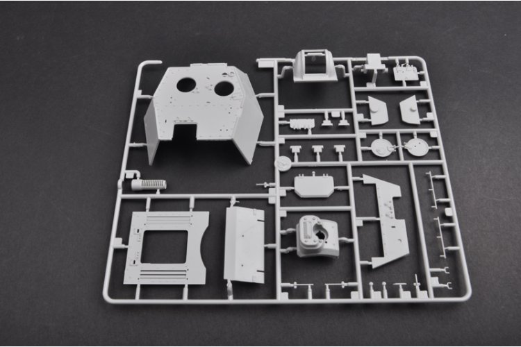1:35 Trumpeter 01571 Soviet SU-152 - Self-propelled Heavy Howitzer - Tru01571 6 - TRU01571