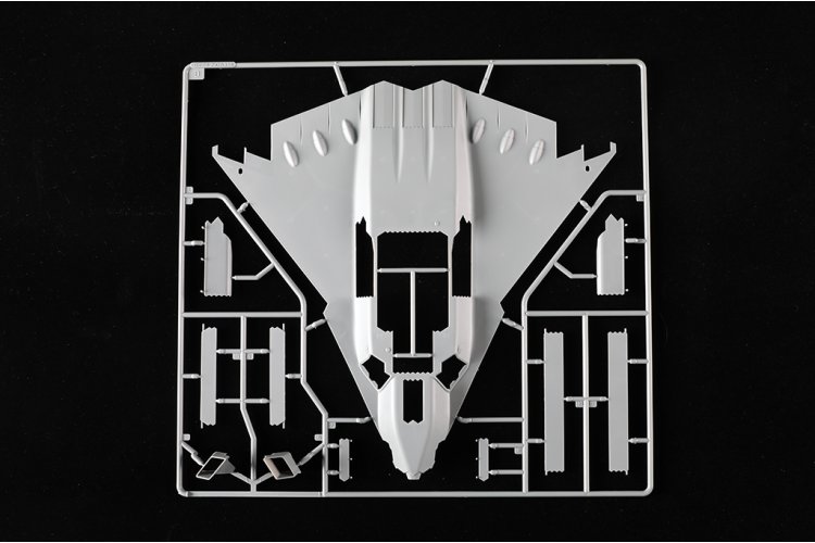 1:72 Trumpeter 01689 PLAAF J-36 Prototype - Chinees Gevechtsvliegtuig - Tru01689 17 - TRU01689