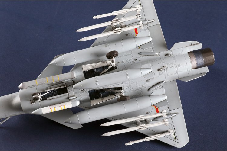1:72 Trumpeter 01698 Chengdu J-10C Vigorous Dragon Fighter - Straaljager - Tru01698 21 - TRU01698
