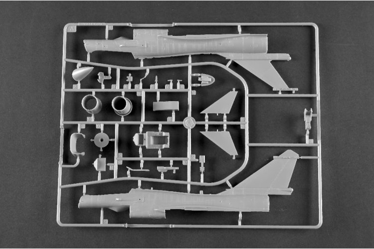 1:72 Trumpeter 01698 Chengdu J-10C Vigorous Dragon Fighter - Straaljager - Tru01698 7 - TRU01698