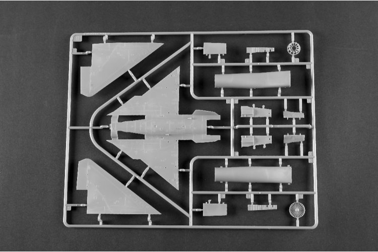 1:72 Trumpeter 01698 Chengdu J-10C Vigorous Dragon Fighter - Straaljager - Tru01698 8 - TRU01698