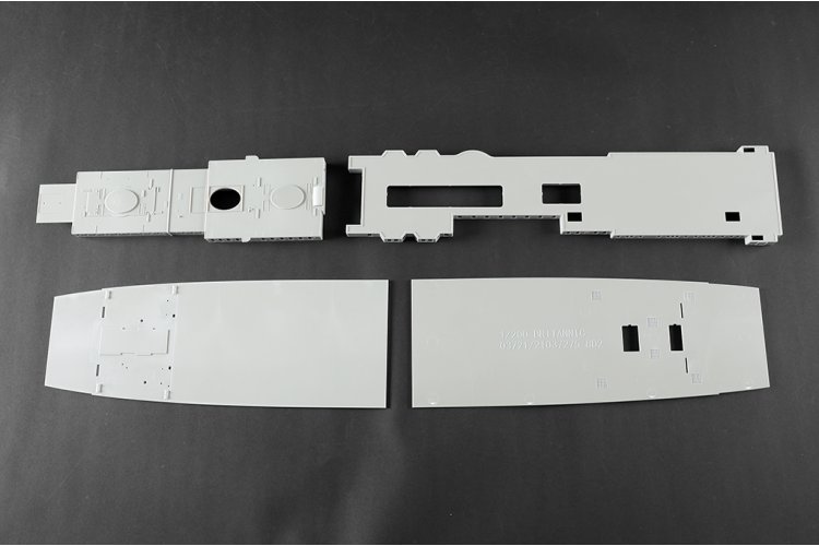 1:200 Trumpeter 03721 HMHS Britannic - Britse Olympic-klasse Hospitaalschip WWI - Passagiersschip - Tru03721 18 - TRU03721