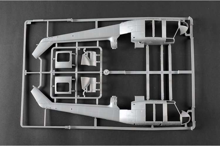 1:35 Trumpeter 05112 UH-1B Huey Gunship - Amerikaanse Militaire Helikopter - Tru05112 20 - TRU05112
