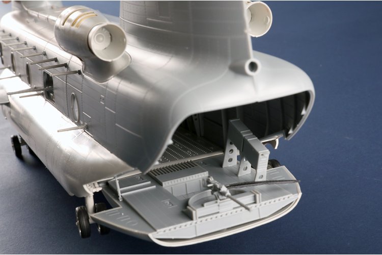 1:35 Trumpeter 05113 Boeing ACH-47A Armored Chinook - Helikopter - Tru05113 13 - TRU05113