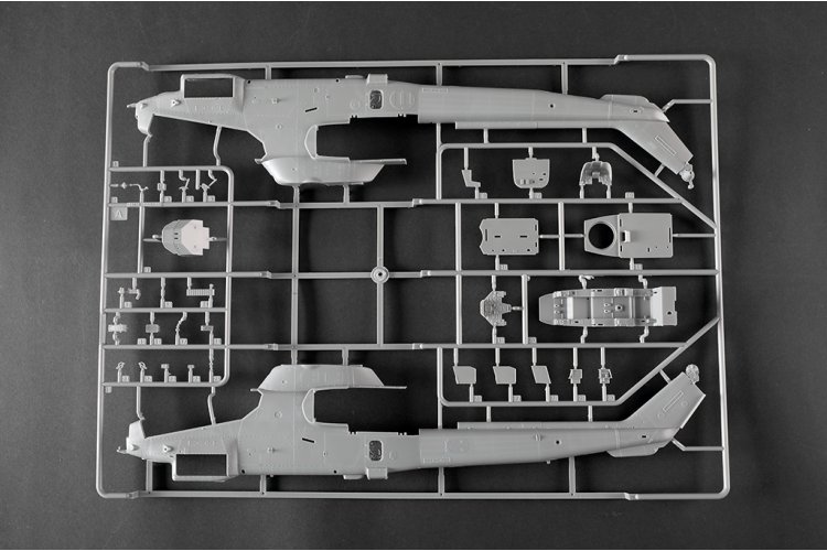 1:35 Trumpeter 05117 Bell AH-1W Super Cobra Late Version &ndash; Canted Exhaust &ndash; American Helicopter - Tru05117 21 - TRU05117