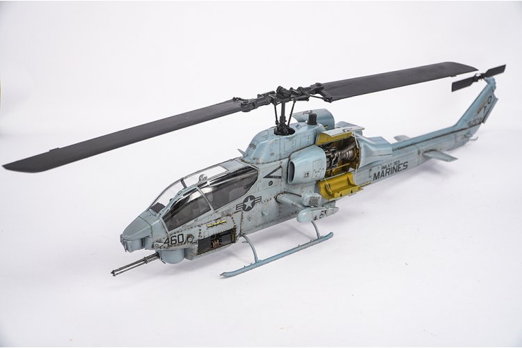 1:35 Trumpeter 05117 Bell AH-1W Super Cobra Late Version &ndash; Canted Exhaust &ndash; American Helicopter - Tru05117 29 - TRU05117