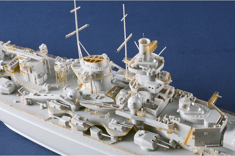 1:350 Trumpeter 05360 Gneisenau WWII - Scharnhorst Class - German Battleship - Tru05360 8 - TRU05360