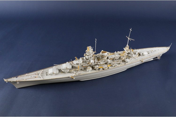 1:350 Trumpeter 05361 Scharnhorst WWII &ndash; Scharnhorst-Class &ndash; German Battleship - Tru05361 13 - TRU05361