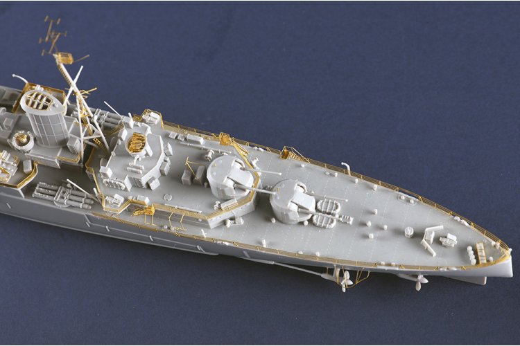 1:350 Trumpeter 05367 HMS Argonaut - Lichte kruiser Dido-klasse - Tru05367 8 - TRU05367