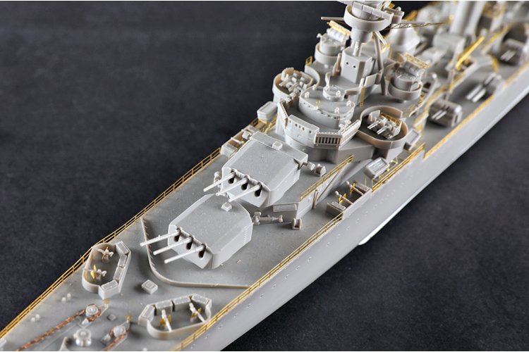 1:350 Trumpeter Franse lichte kruiser Georges Leygues - Light cruiser La Galissonni&egrave;re-class - Tru05375 7 - TRU05375