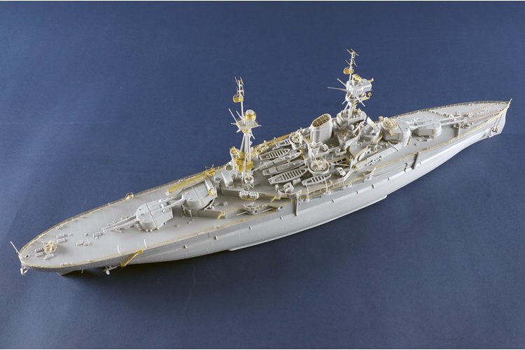 1:350 Trumpeter 05379 HMS Resolution WWII - Revenge-klasse - Brits Slagschip - Tru05379 6 - TRU05379