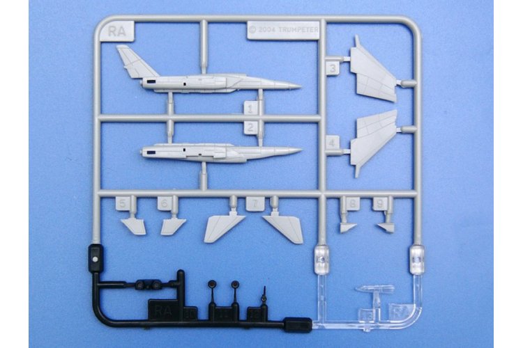 1:350 Trumpeter 05605 Aircraft Carrier CVN-68 USS Nimitz 1975 - Tru05605 4 - TRU05605
