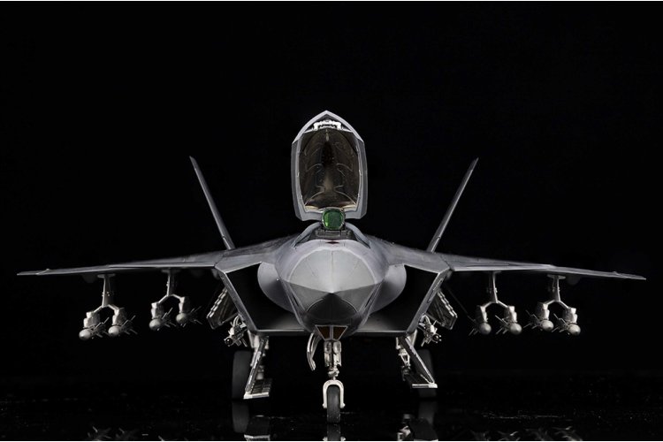 1:48 Trumpeter 05821 Chengdu J-20 Mighty Dragon Beast Mode - Chinees Stealth-Jachtvliegtuig - Tru05821 25 - TRU05821