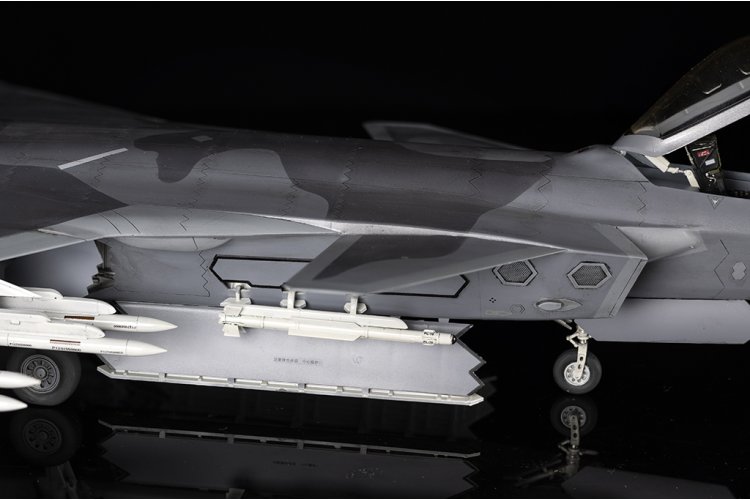 1:48 Trumpeter 05821 Chengdu J-20 Mighty Dragon Beast Mode - Chinees Stealth-Jachtvliegtuig - Tru05821 30 - TRU05821