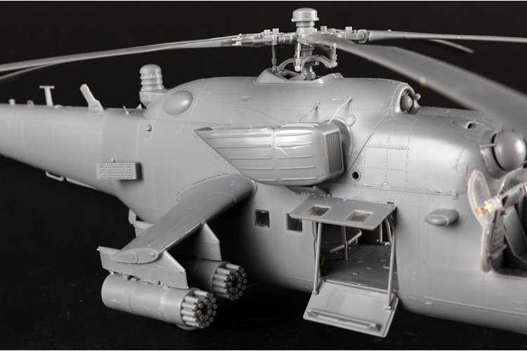 1:48 Trumpeter 05830 Mi-35M Hind-E - Mil Mi-24 Hind - Russische gevechtshelikopter - Tru05830 10 - TRU05830