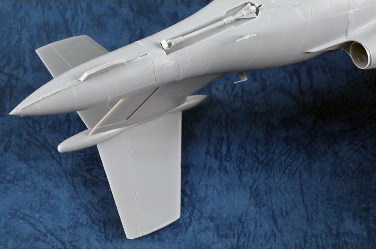 1:48 Trumpeter 05845 Blackburn Buccaneer S.2D - Britse Straaljager - Tru05845 12 - TRU05845