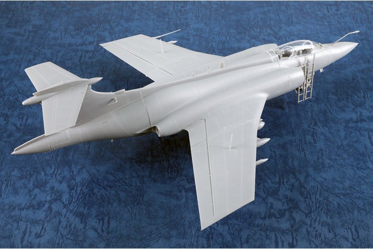 1:48 Trumpeter 05845 Blackburn Buccaneer S.2D - Britse Straaljager - Tru05845 8 - TRU05845