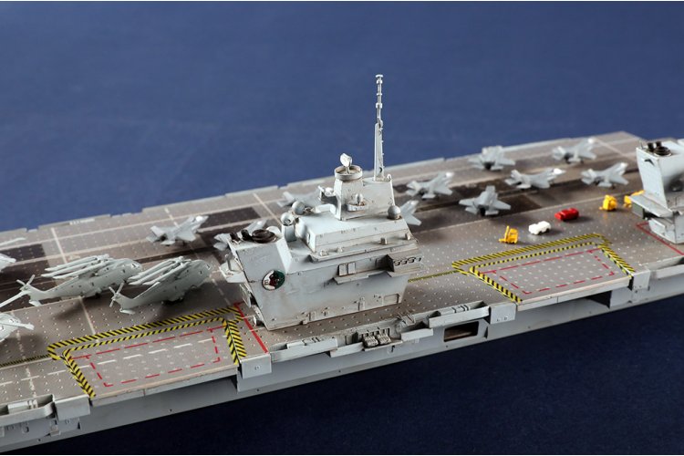 1:700 Trumpeter 06751 HMS Queen Elizabeth - Queen Elizabeth-klasse - Brits Vliegdekschip - Tru06751 27 - TRU06751