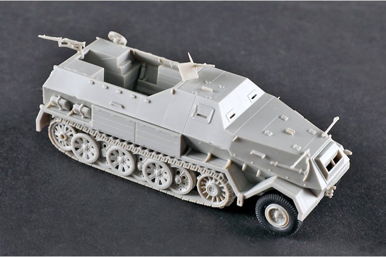 1:72 Trumpeter 07404 Sd.Kfz.8 Armored 12t Half-Track - Military Vehicle - Tru07404 6 - TRU07404