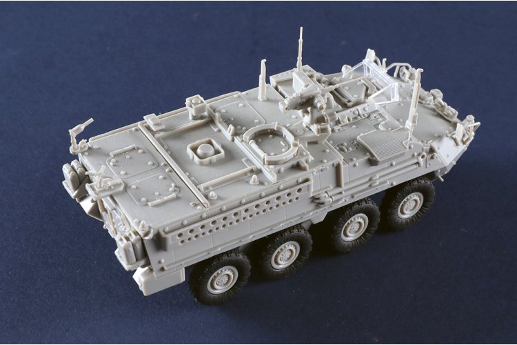 1:72 Trumpeter 07423 M1130 Stryker Commandovoertuig - Amerikaans Pantserinfanterievoertuig - Tru07423 5 - TRU07423