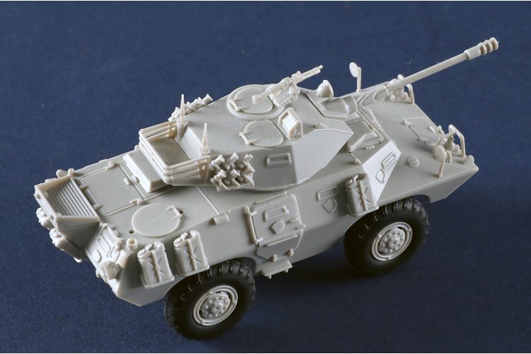 1:72 Trumpeter 07443 LAV-150 Commando AFV met Cockerill 90mm Kanon - Amerikaans Militair Pantservoertuig - Tru07443 5 - TRU07443