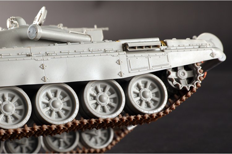1:35 Trumpeter 09604 T-72M1 - Tank - Tru09604 11 - TRU09604