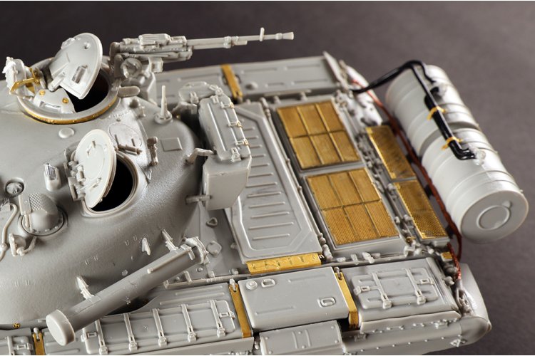 1:35 Trumpeter 09604 T-72M1 - Tank - Tru09604 9 - TRU09604