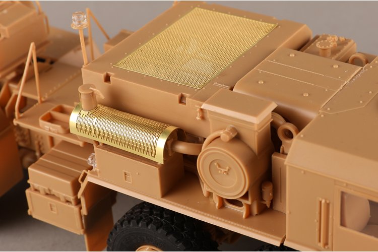 I Love Kit 63549 LVSR MKR16 Tractor Model Kit - 1:35 Scale