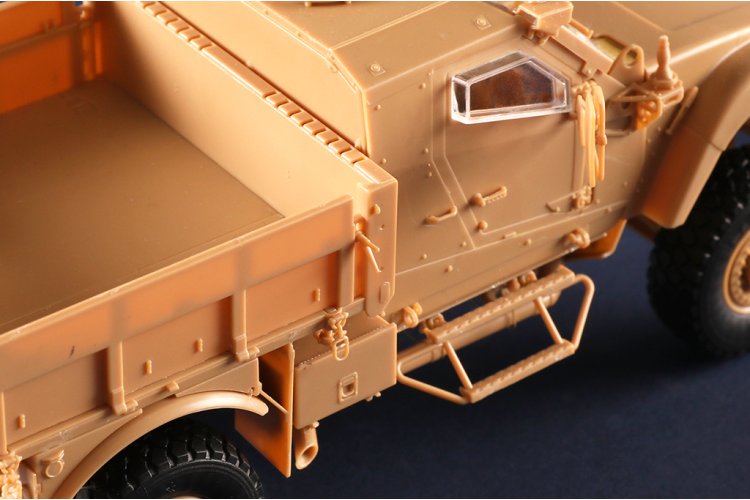 1:35 I Love Kit 63556 Oshkosh M-ATV Cargo Carrier &ndash; American Armoured Vehicle - Truilo63556 14 - TRUILO63556