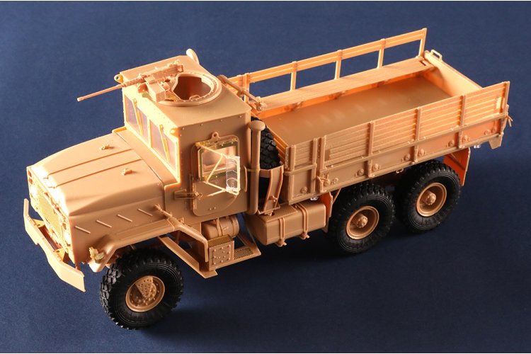 1:35 I Love Kit 63559 M923 met Gepantserde Cabine - Amerikaanse Militaire Vrachtwagen - Truilo63559 12 - TRUILO63559