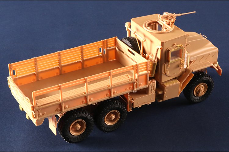 1:35 I Love Kit 63559 M923 met Gepantserde Cabine - Amerikaanse Militaire Vrachtwagen - Truilo63559 13 - TRUILO63559