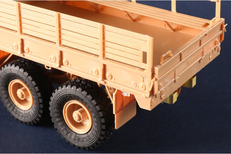 1:35 I Love Kit 63559 M923 met Gepantserde Cabine - Amerikaanse Militaire Vrachtwagen - Truilo63559 15 - TRUILO63559