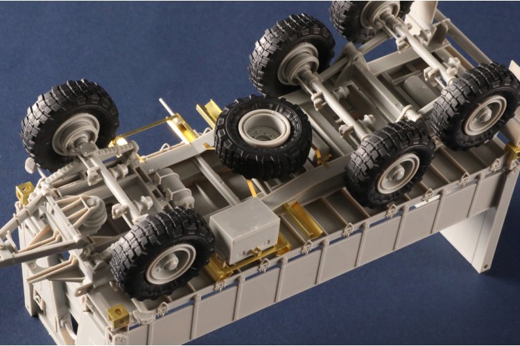 1:35 I Love Kit 63564 M1074 HEMTT PLS met M1076 Trailer - Amerikaanse Militaire Vrachtwagen - Truilo63564 18 - TRUILO63564
