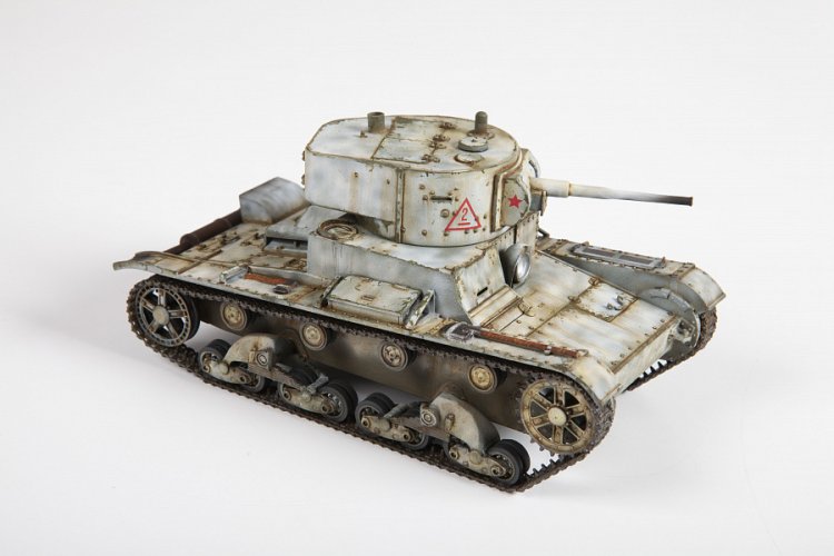 1:35 Zvezda 3538 T-26 Tank Mod.1993 Soviet light Tank WWII - Zvz3538 1 - ZVZ3538
