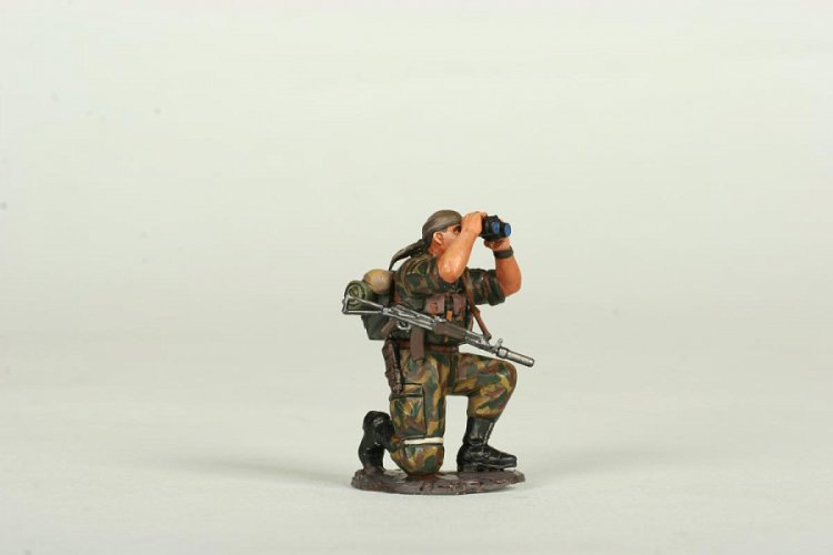 1:35 Zvezda 3570 Russian Special Forces Fire Support Team &ndash; 4 Figures - Zvz3570 8 - ZVZ3570