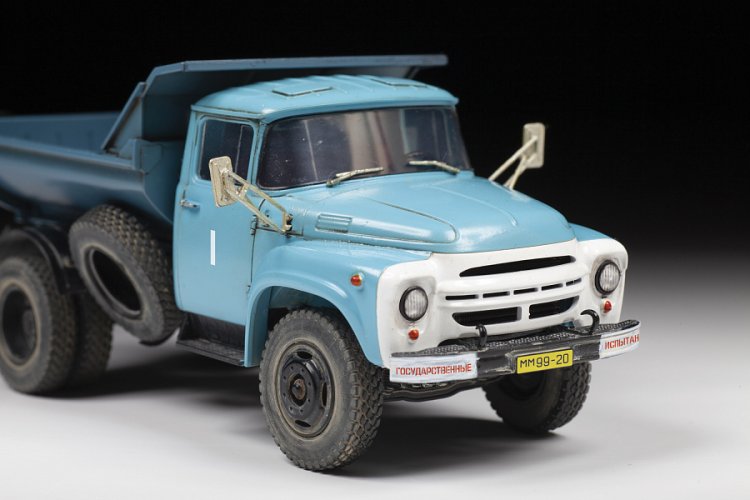 1:43 Zvezda 43004 ZIL-130 Dump Truck with MMZ-555 Body - Zvz43004 img 0871 - ZVZ43004